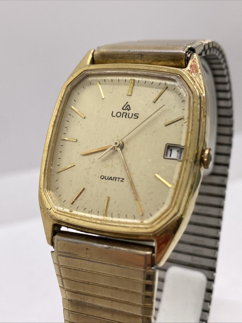 Vintage Lorus Seiko Mens Gold Tone Watch New Battery